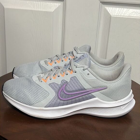 🔥🔥 NIKE DOWNSHIFTER 11 Women’s Running Shoes - PERFECT No flaws - Women Sz 10 - Picture 4 of 11